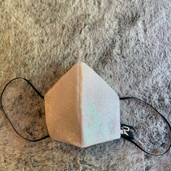 Stylish.Good quality.Lightweight.100% breathable. - Picture 3 of 6